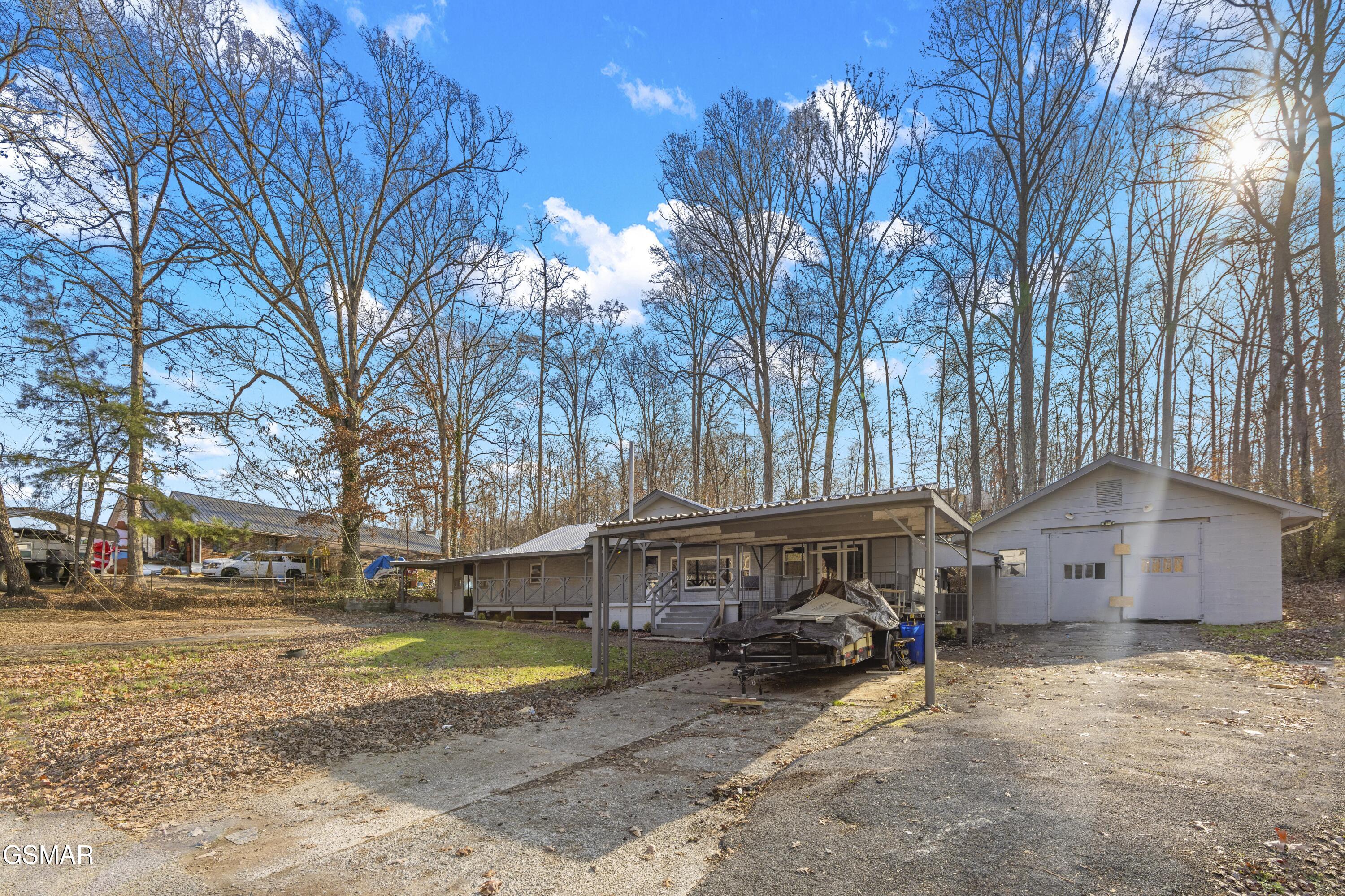 1037 Foust Carney Road Powell TN 37849