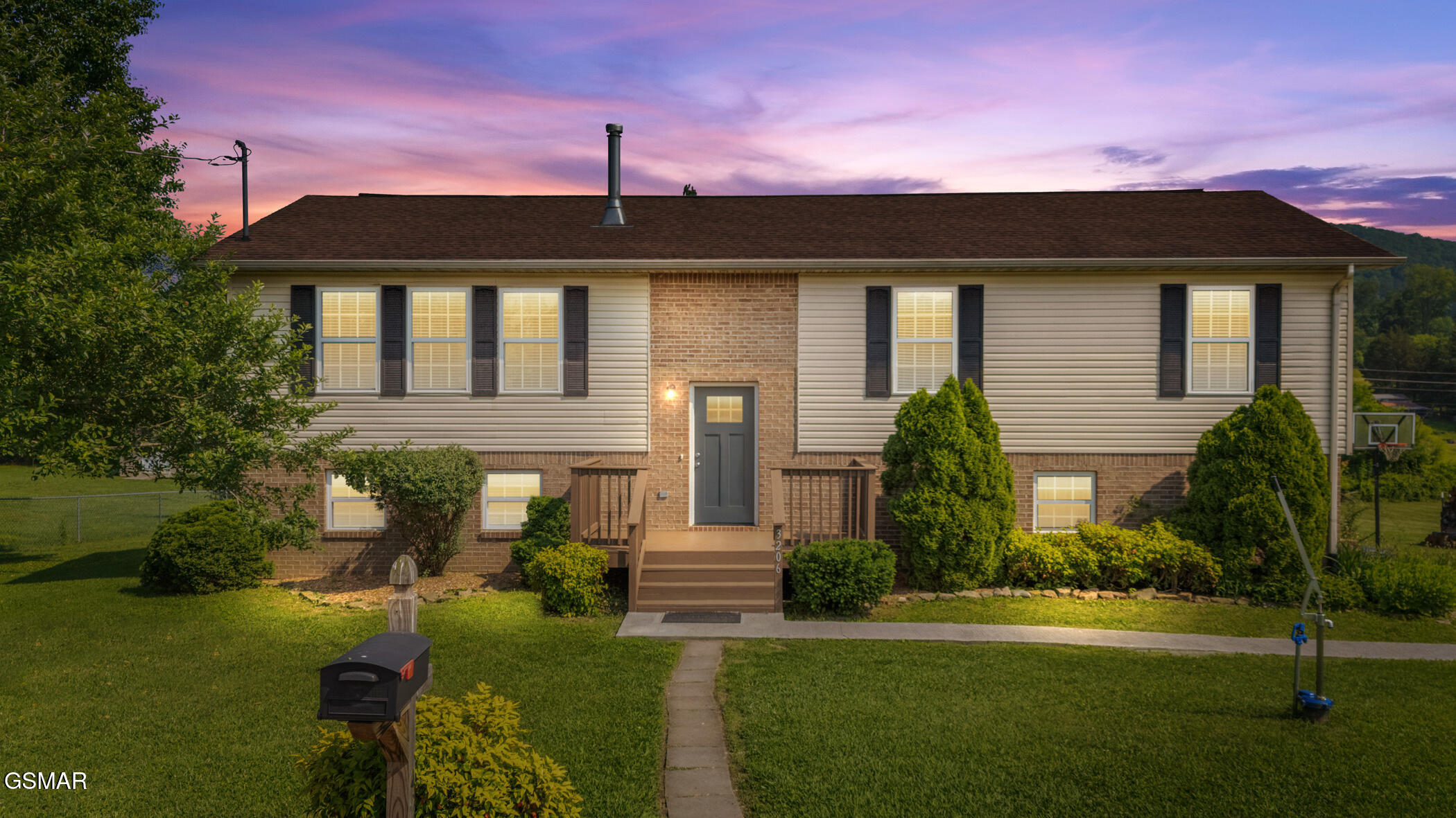 3206 Bativa Garden Court Sevierville TN 37876