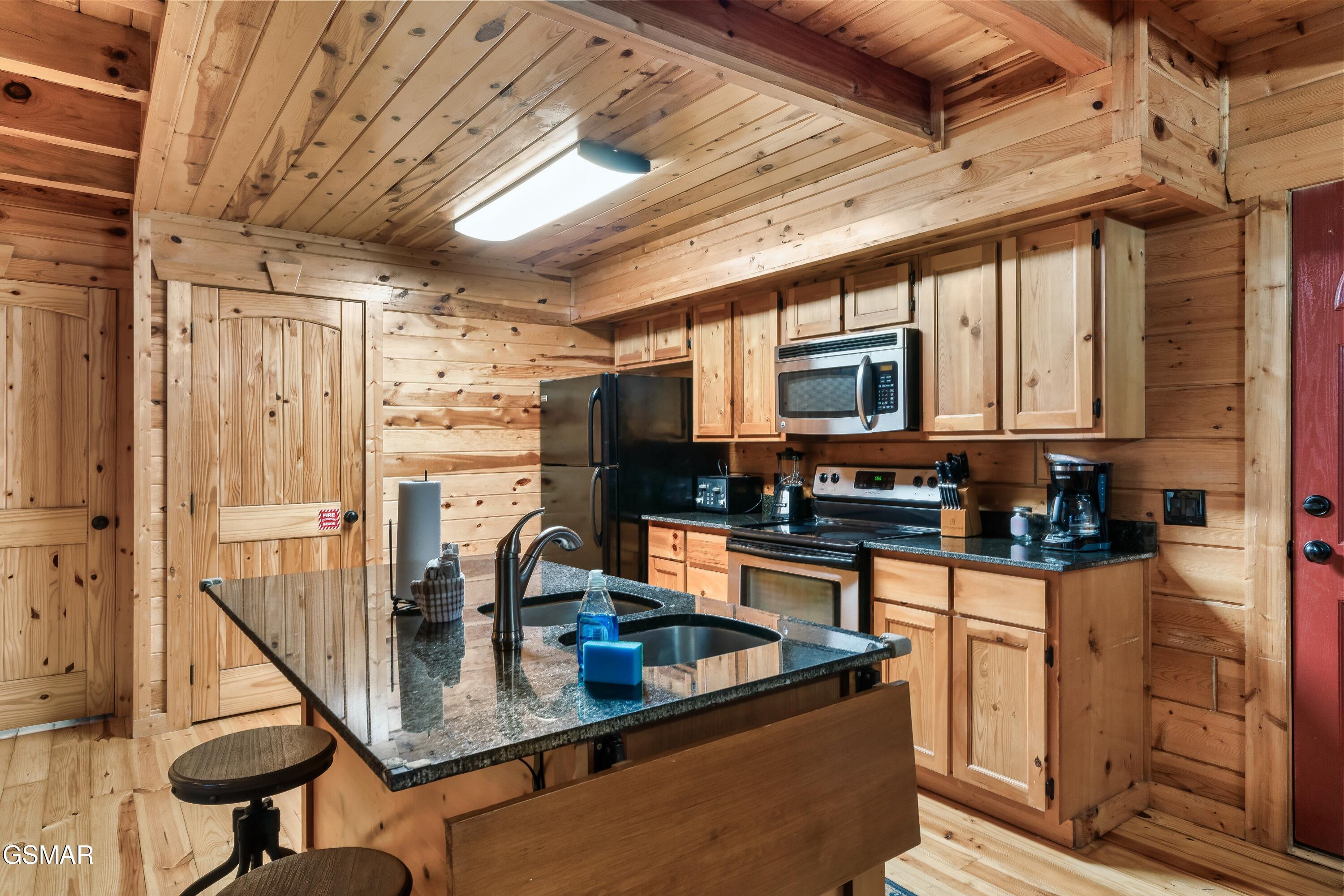 223 Forrest Loop Way Gatlinburg TN 37738