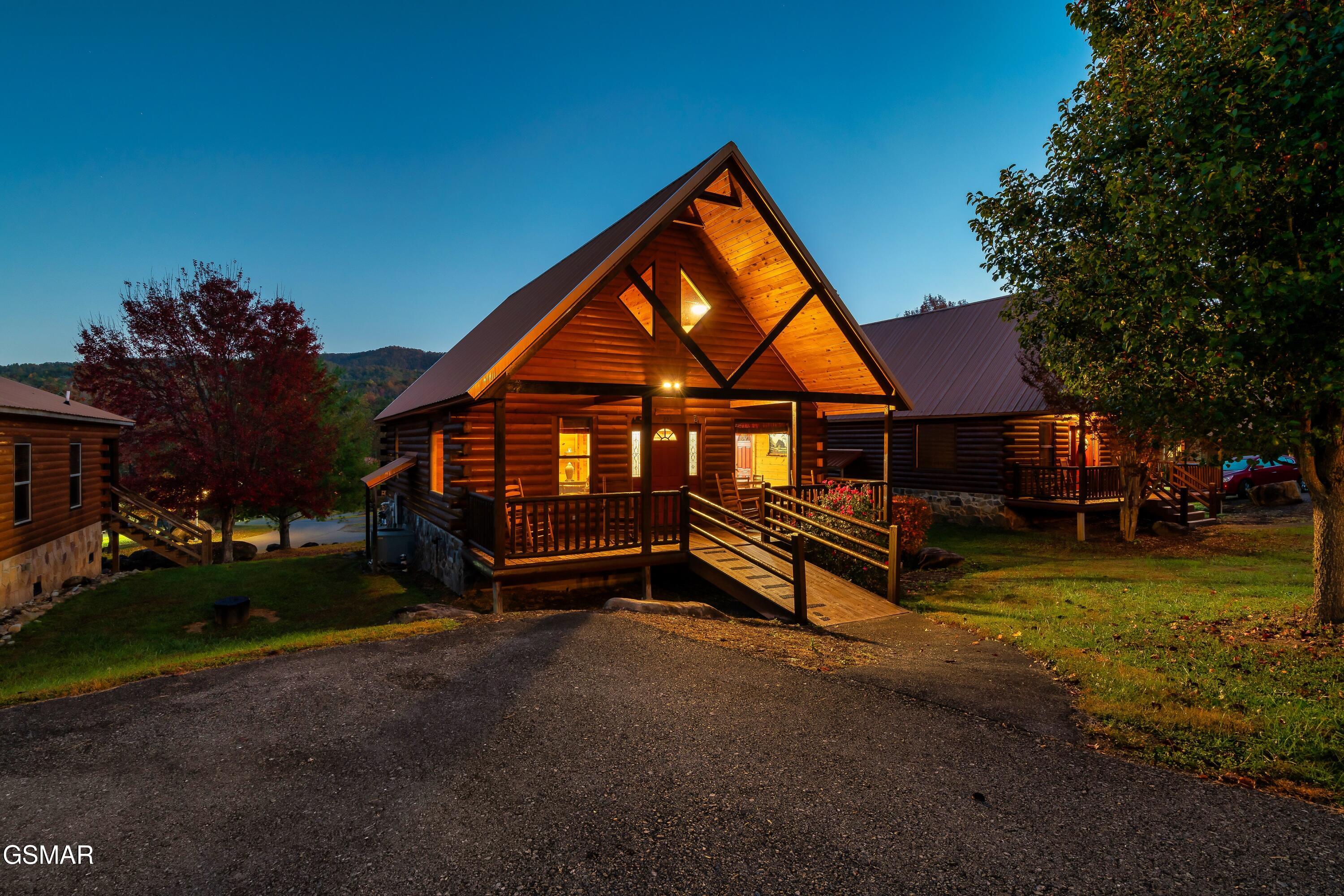 223 Forrest Loop Way Gatlinburg TN 37738