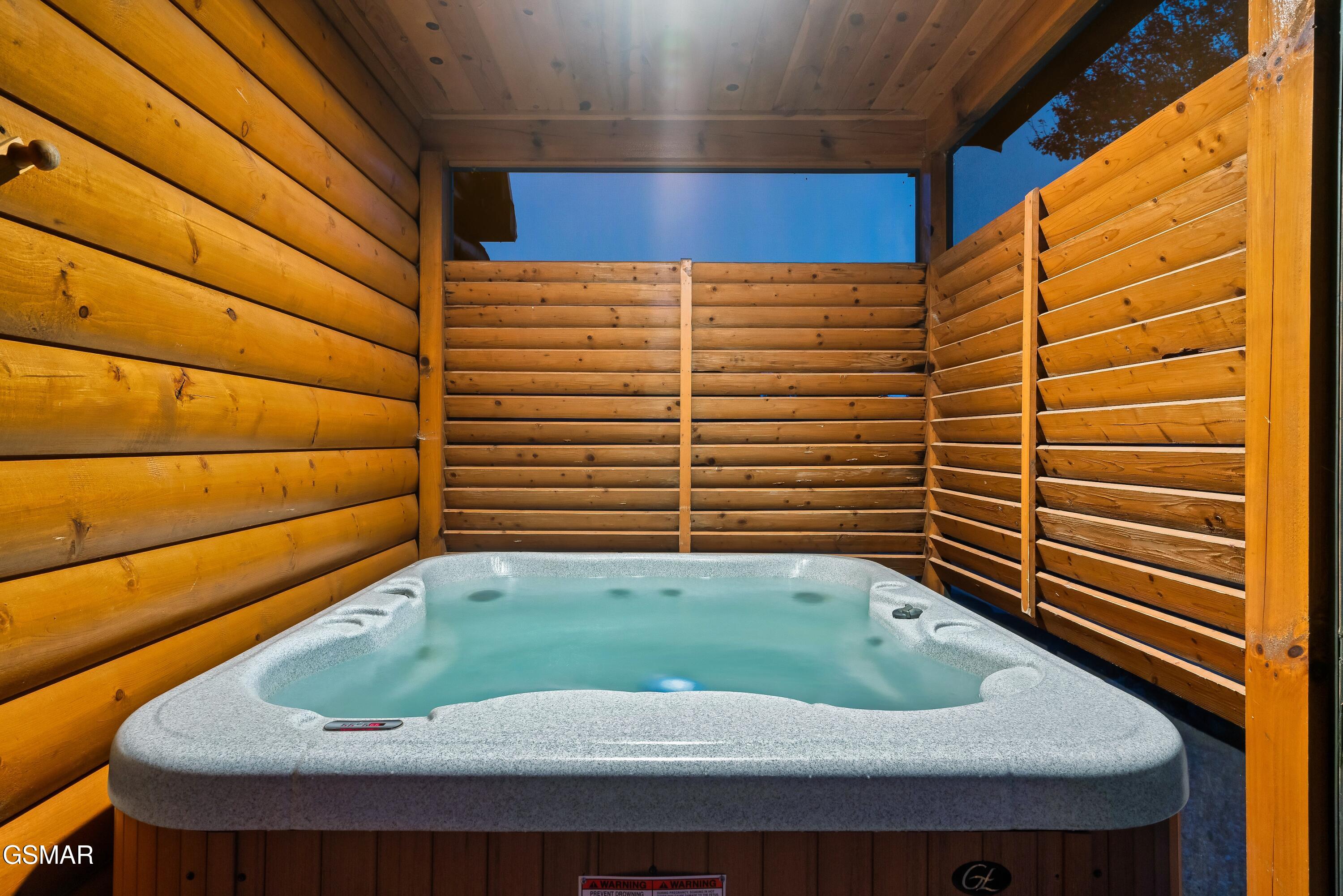 223 Forrest Loop Way Gatlinburg TN 37738