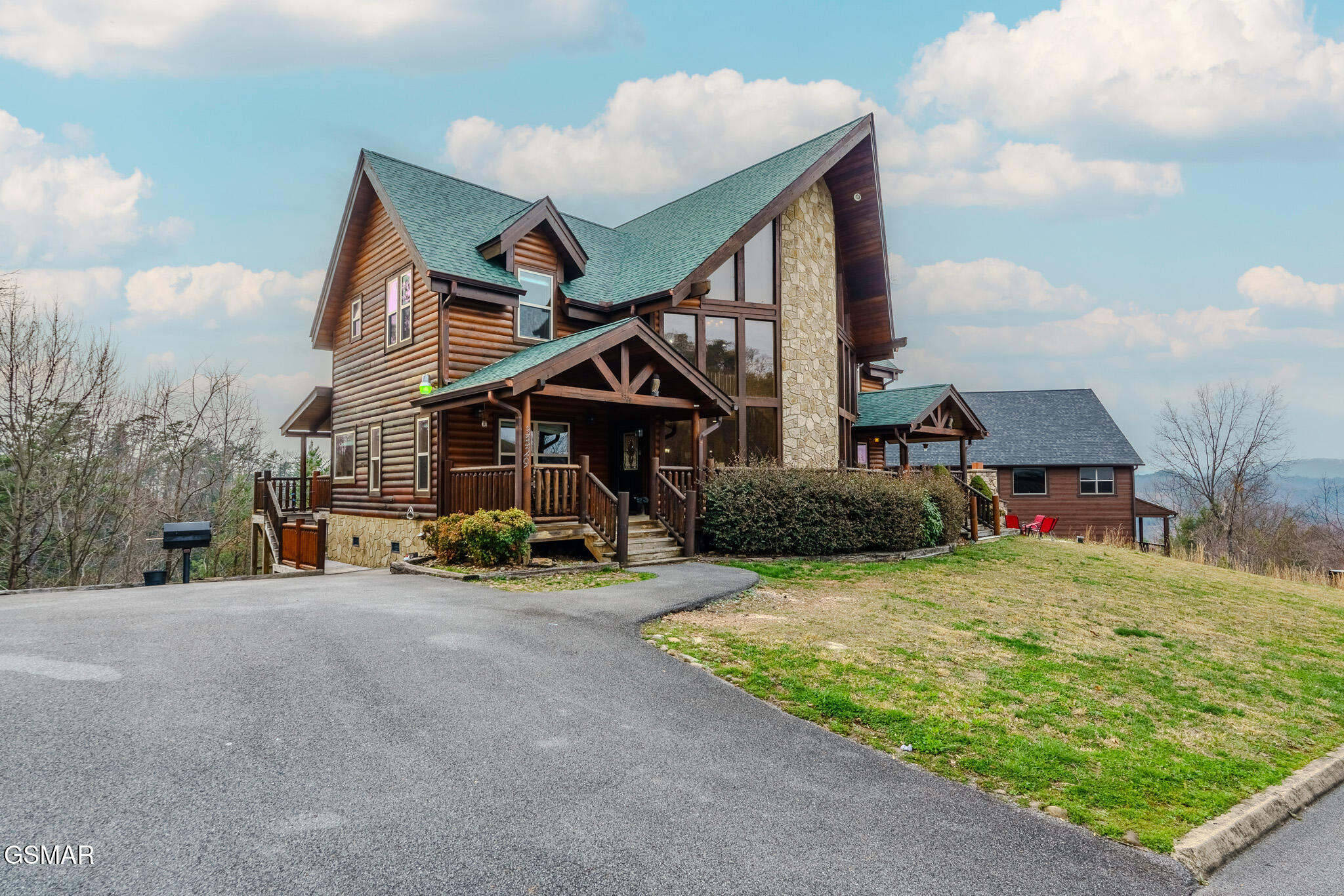 3329 Grouse Ridge Lane Sevierville TN 37876