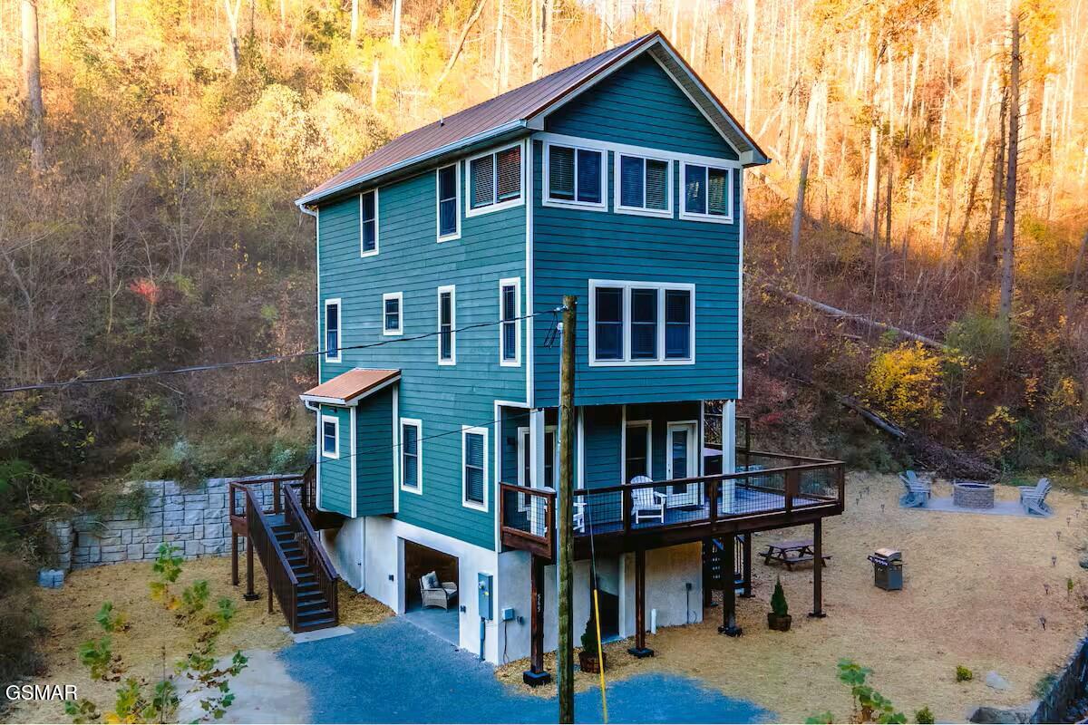 569 Baskins Creek Road Gatlinburg TN 37738