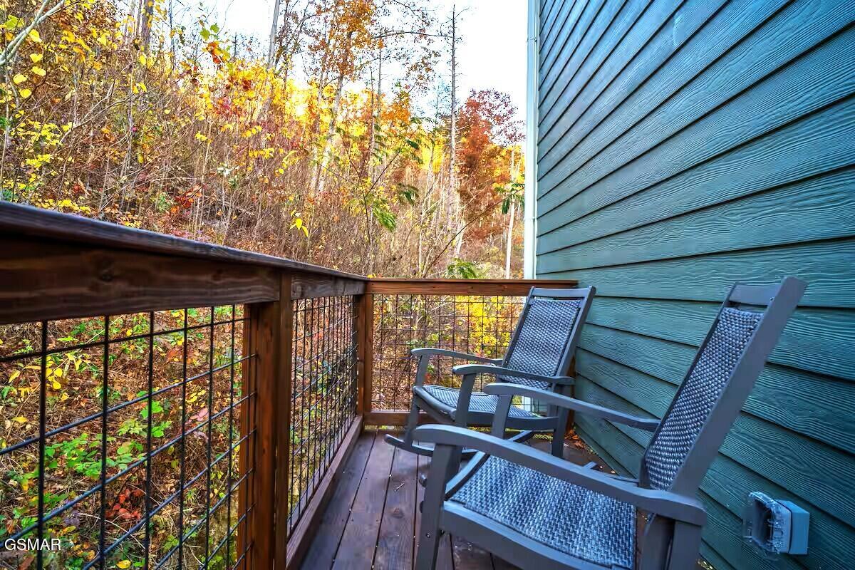 569 Baskins Creek Road Gatlinburg TN 37738