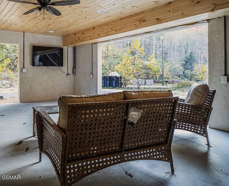 569 Baskins Creek Road Gatlinburg TN 37738