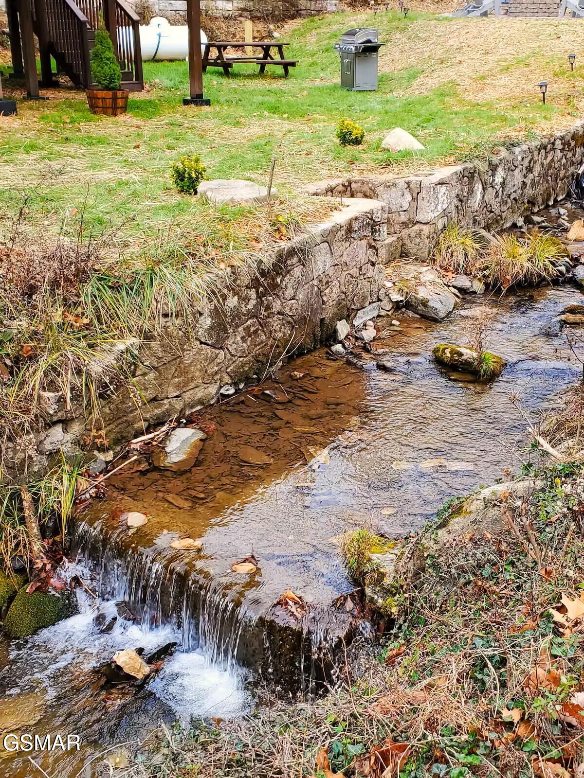 569 Baskins Creek Road Gatlinburg TN 37738