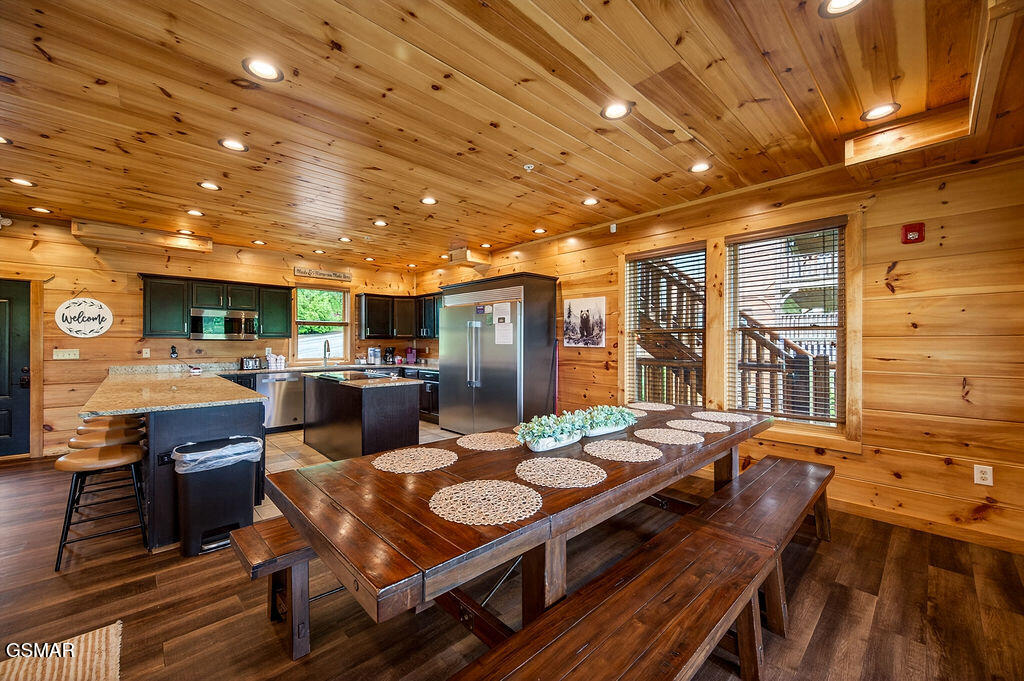 776 Mountain Stream Way Gatlinburg TN 37738