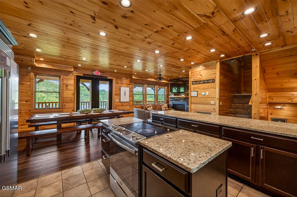 776 Mountain Stream Way Gatlinburg TN 37738
