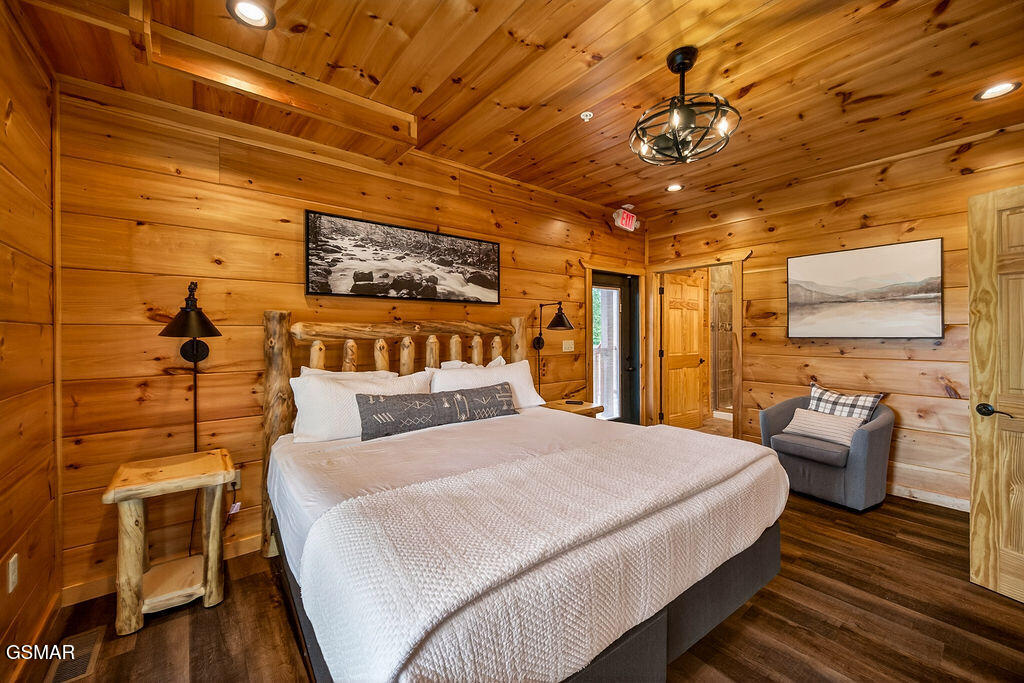 776 Mountain Stream Way Gatlinburg TN 37738