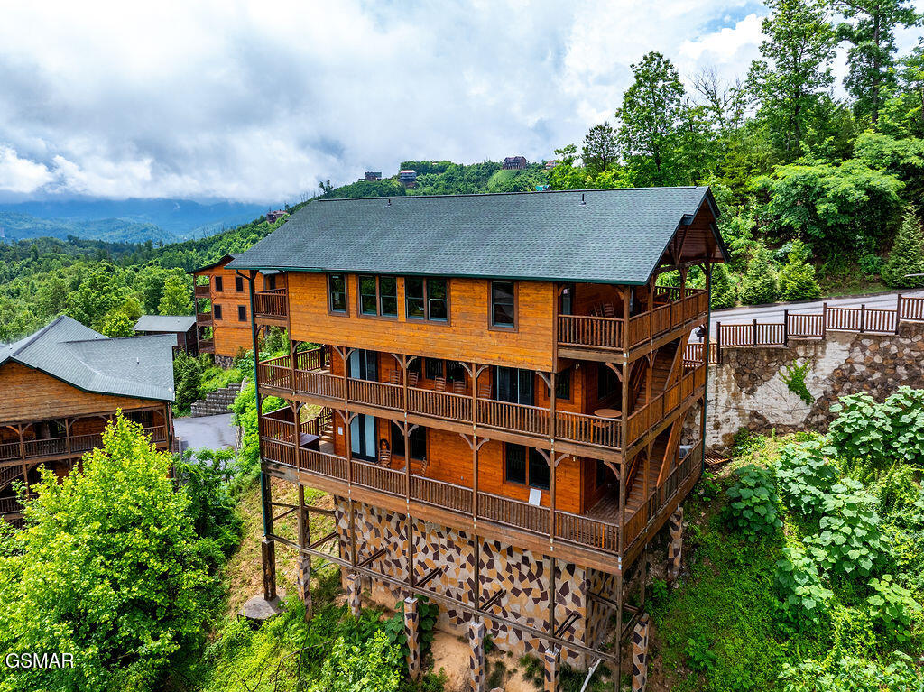 776 Mountain Stream Way Gatlinburg TN 37738