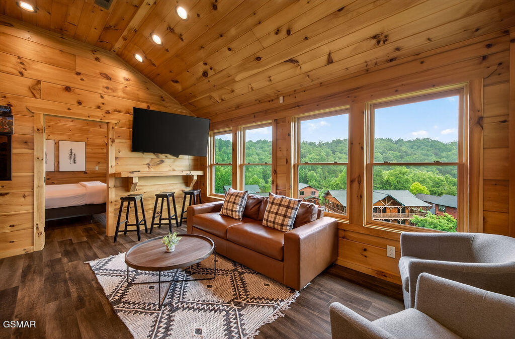 776 Mountain Stream Way Gatlinburg TN 37738