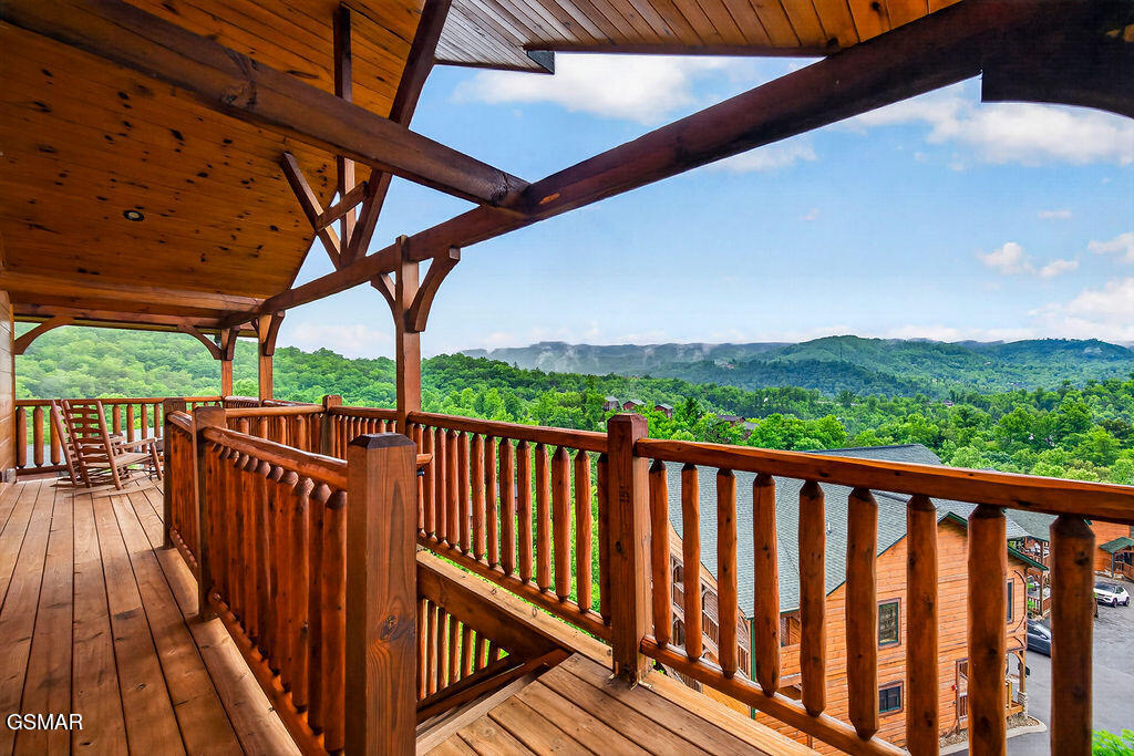 776 Mountain Stream Way Gatlinburg TN 37738