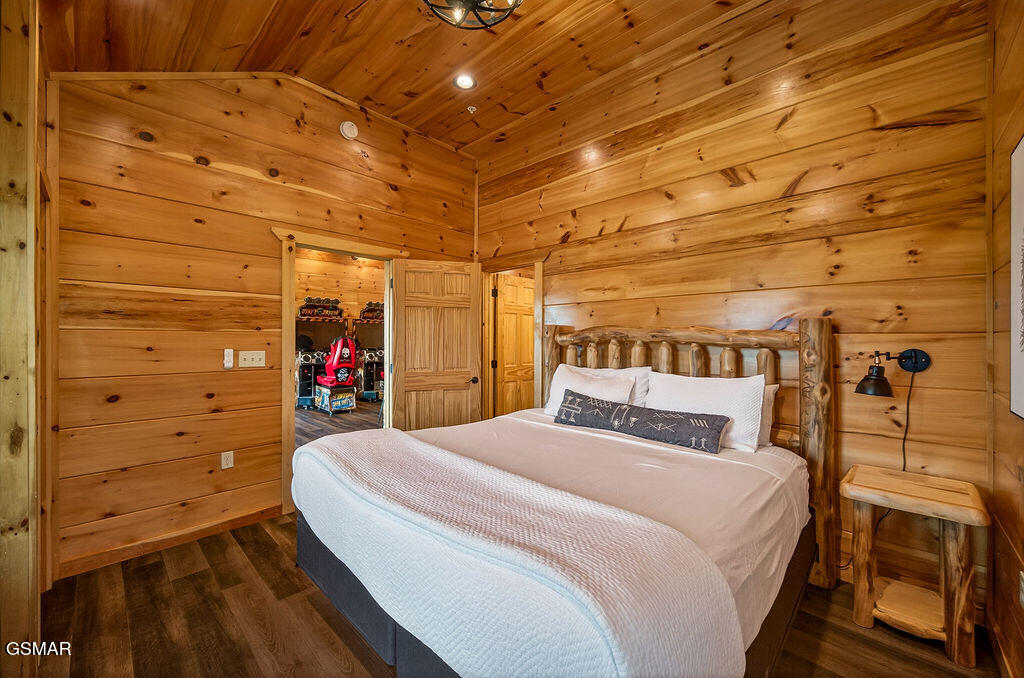 776 Mountain Stream Way Gatlinburg TN 37738