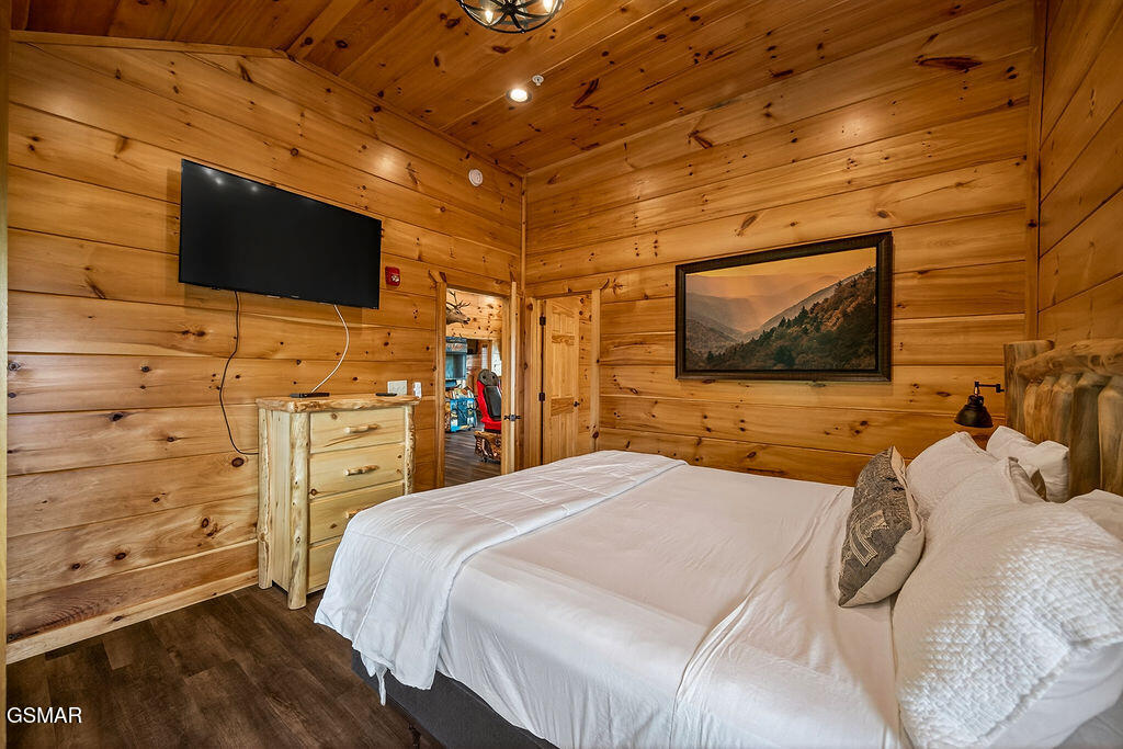 776 Mountain Stream Way Gatlinburg TN 37738
