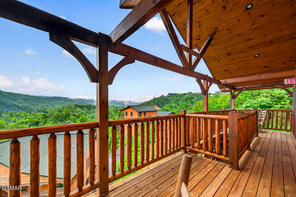 776 Mountain Stream Way Gatlinburg TN 37738
