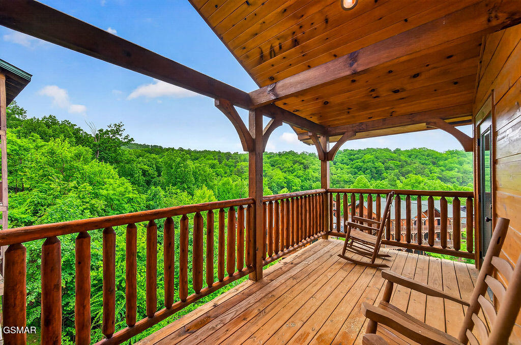 776 Mountain Stream Way Gatlinburg TN 37738