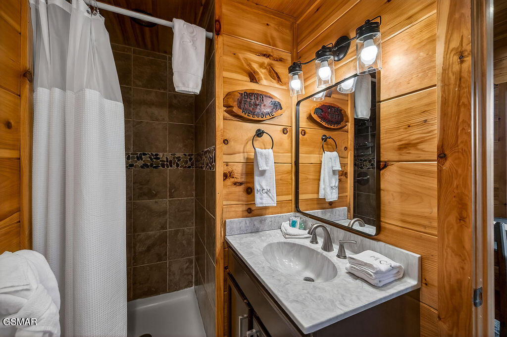 776 Mountain Stream Way Gatlinburg TN 37738