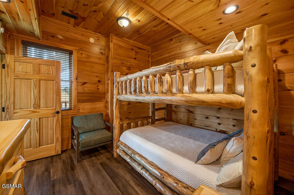 776 Mountain Stream Way Gatlinburg TN 37738