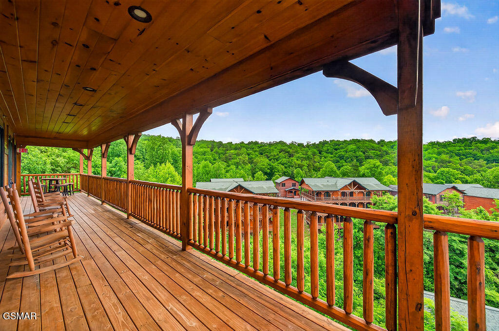 776 Mountain Stream Way Gatlinburg TN 37738