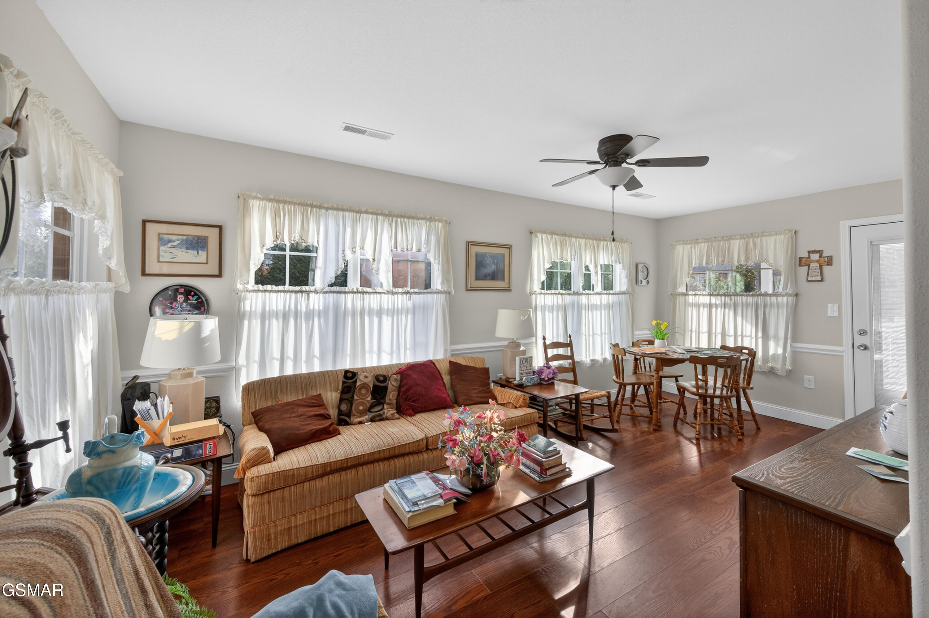 1906 Canyon Road Sevierville TN 37862