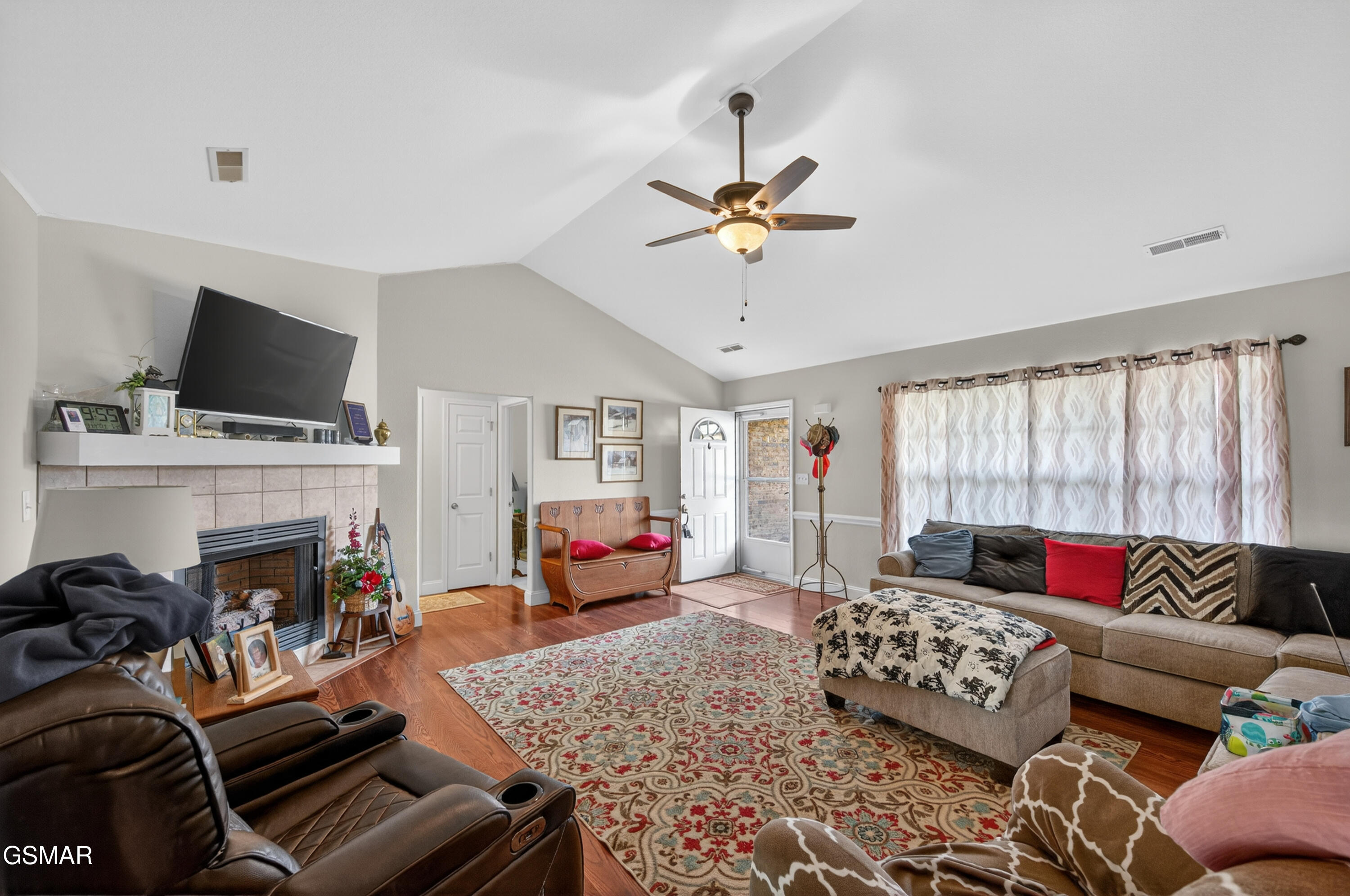 1906 Canyon Road Sevierville TN 37862