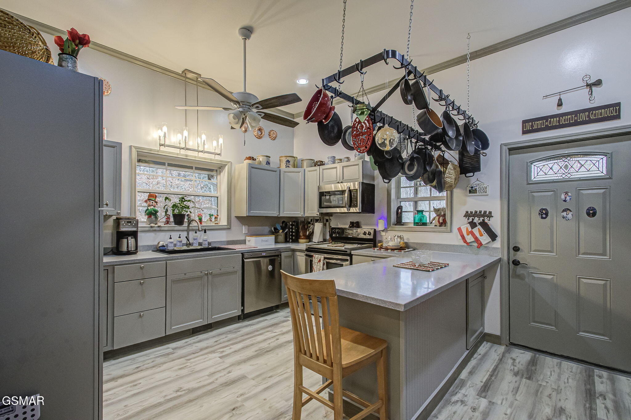 3875 Poplar Lane Kodak TN 37764