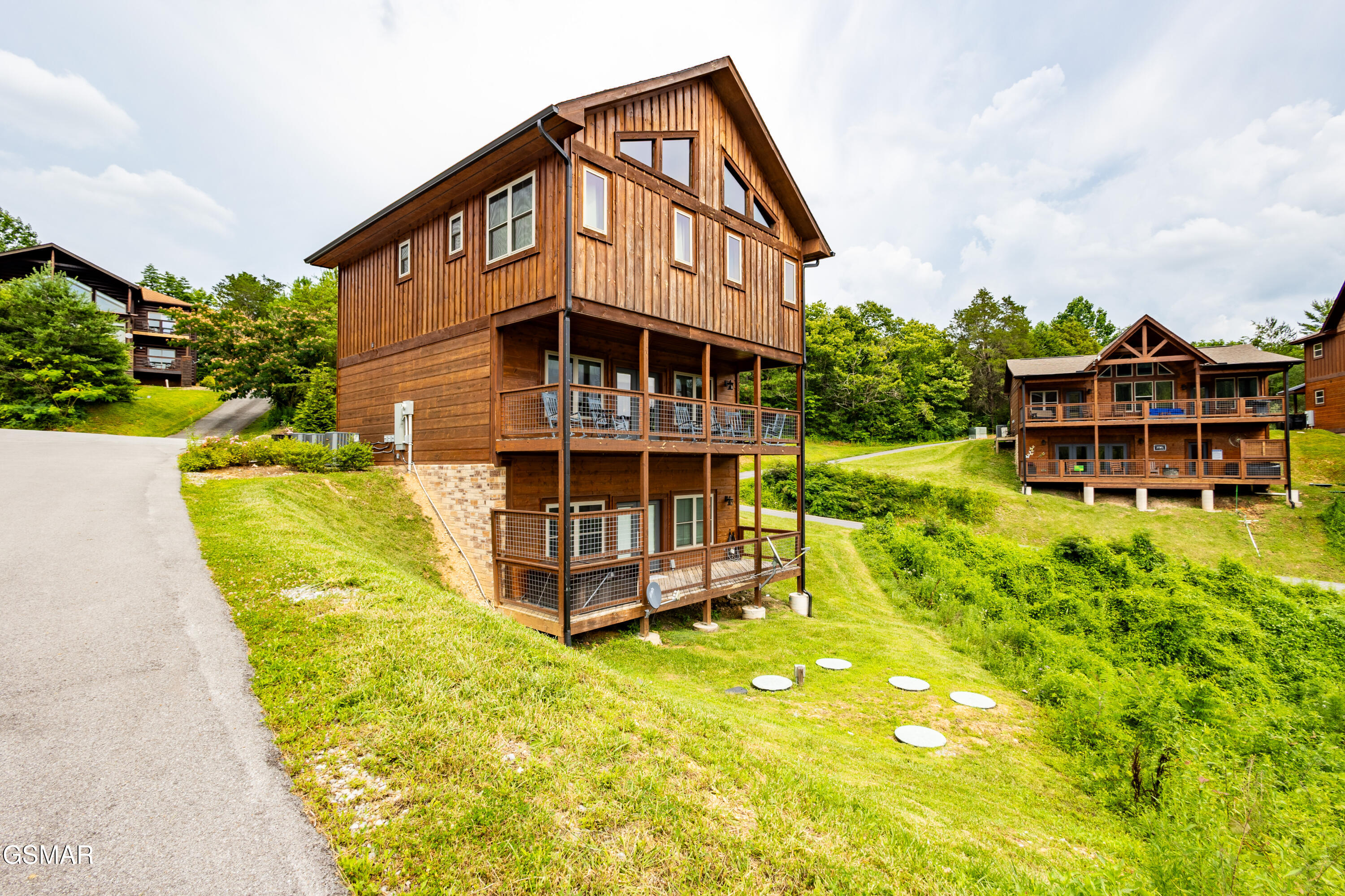 4445 Shangrila Way Sevierville TN 37876