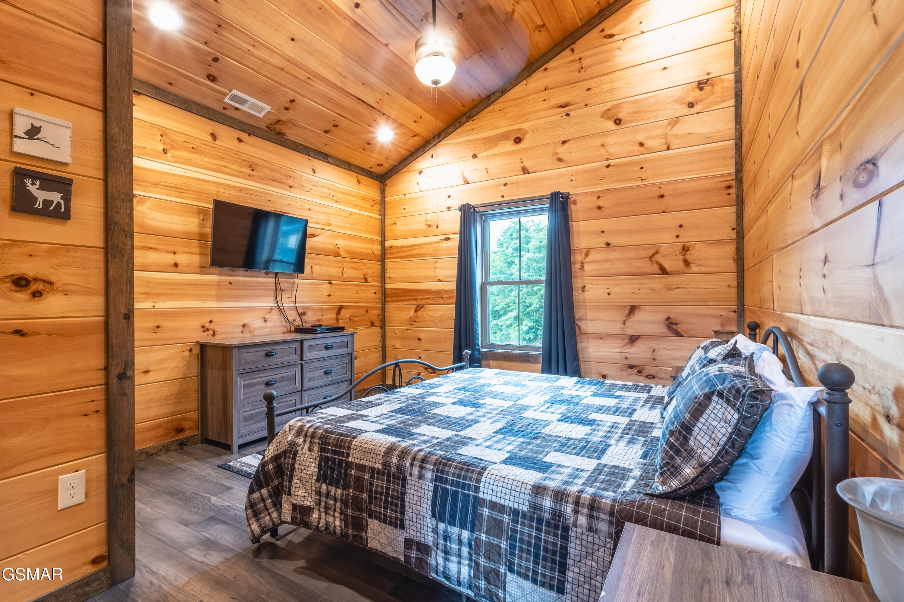 4445 Shangrila Way Sevierville TN 37876