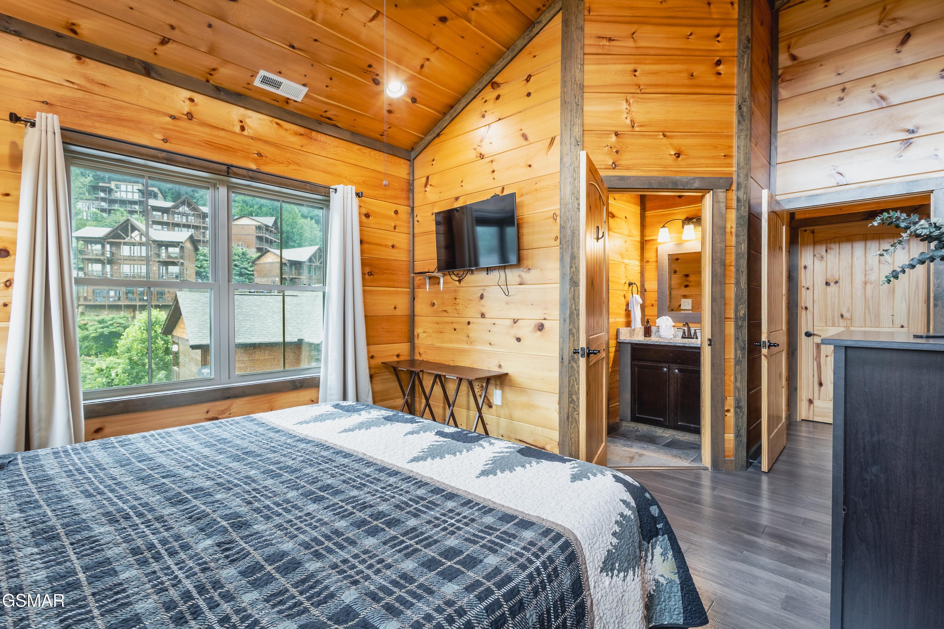 4445 Shangrila Way Sevierville TN 37876