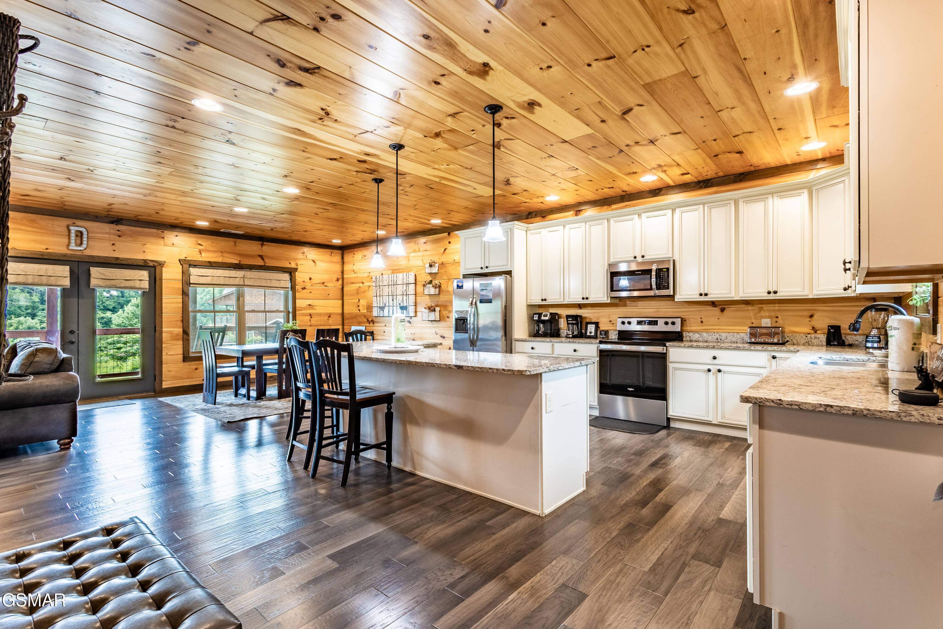 4445 Shangrila Way Sevierville TN 37876