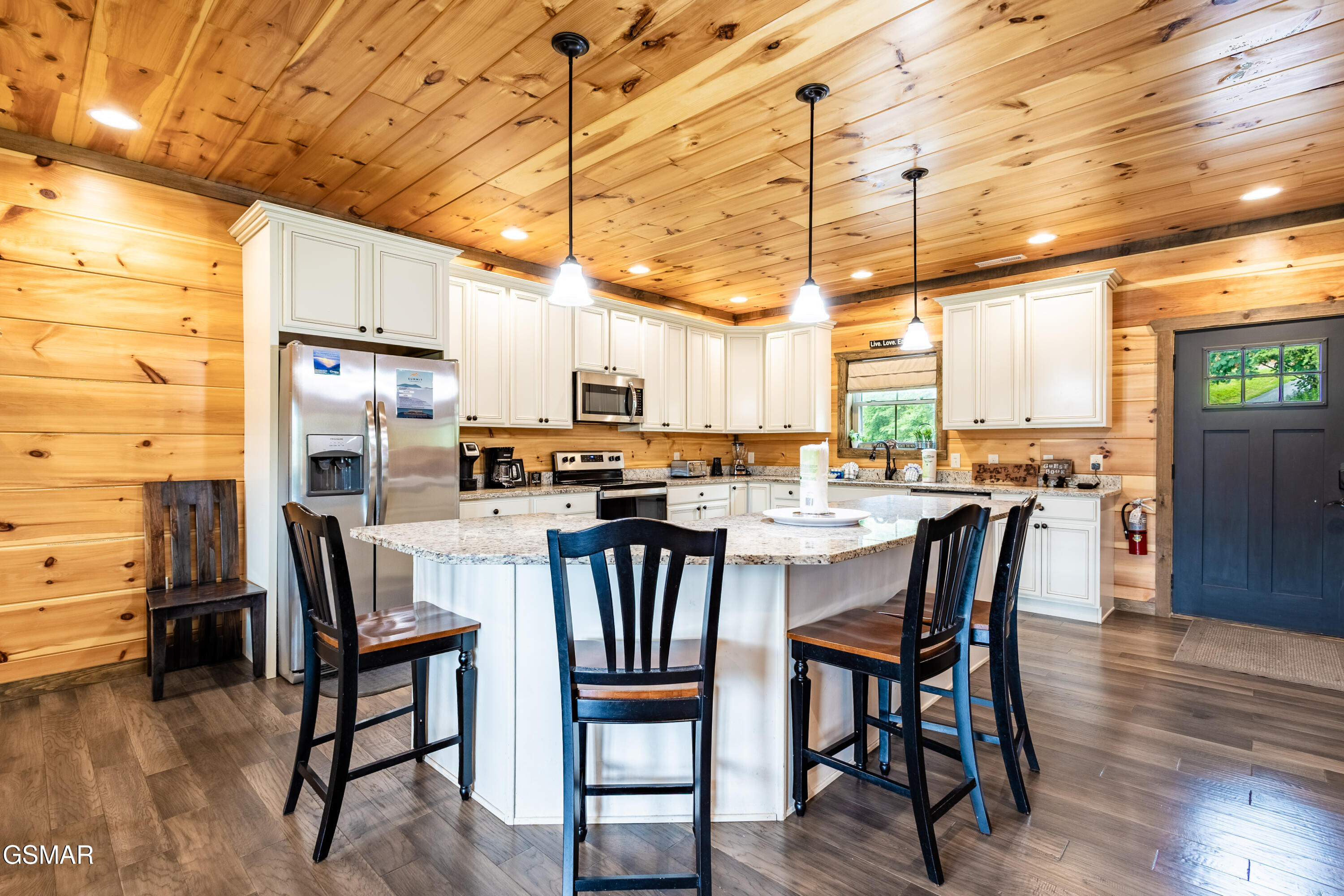 4445 Shangrila Way Sevierville TN 37876