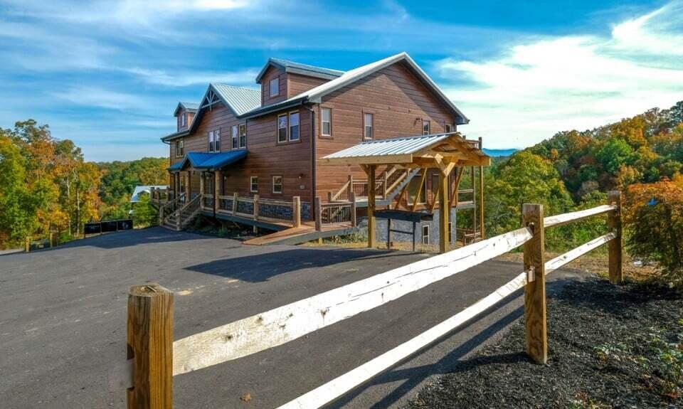 1481 Sleepy Valley Lane Sevierville TN 37876