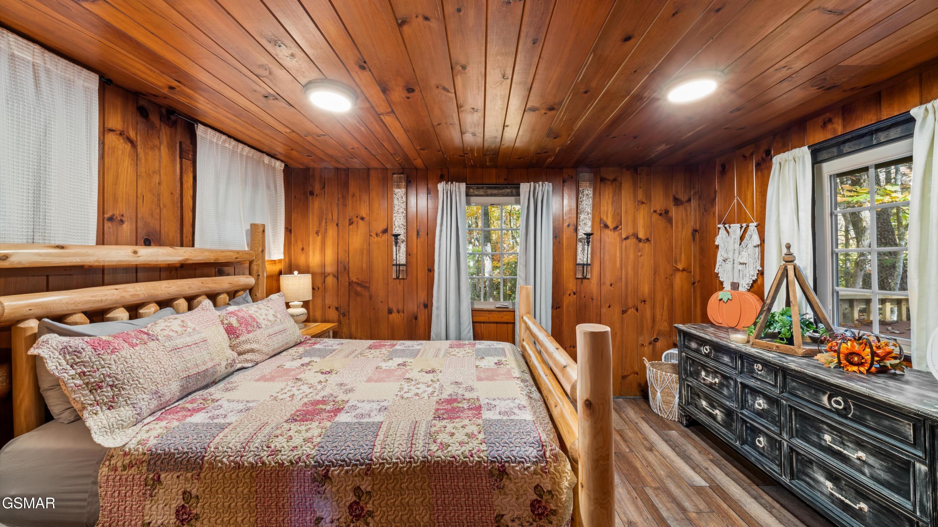 1131 Old Cartertown Road Gatlinburg TN 37738