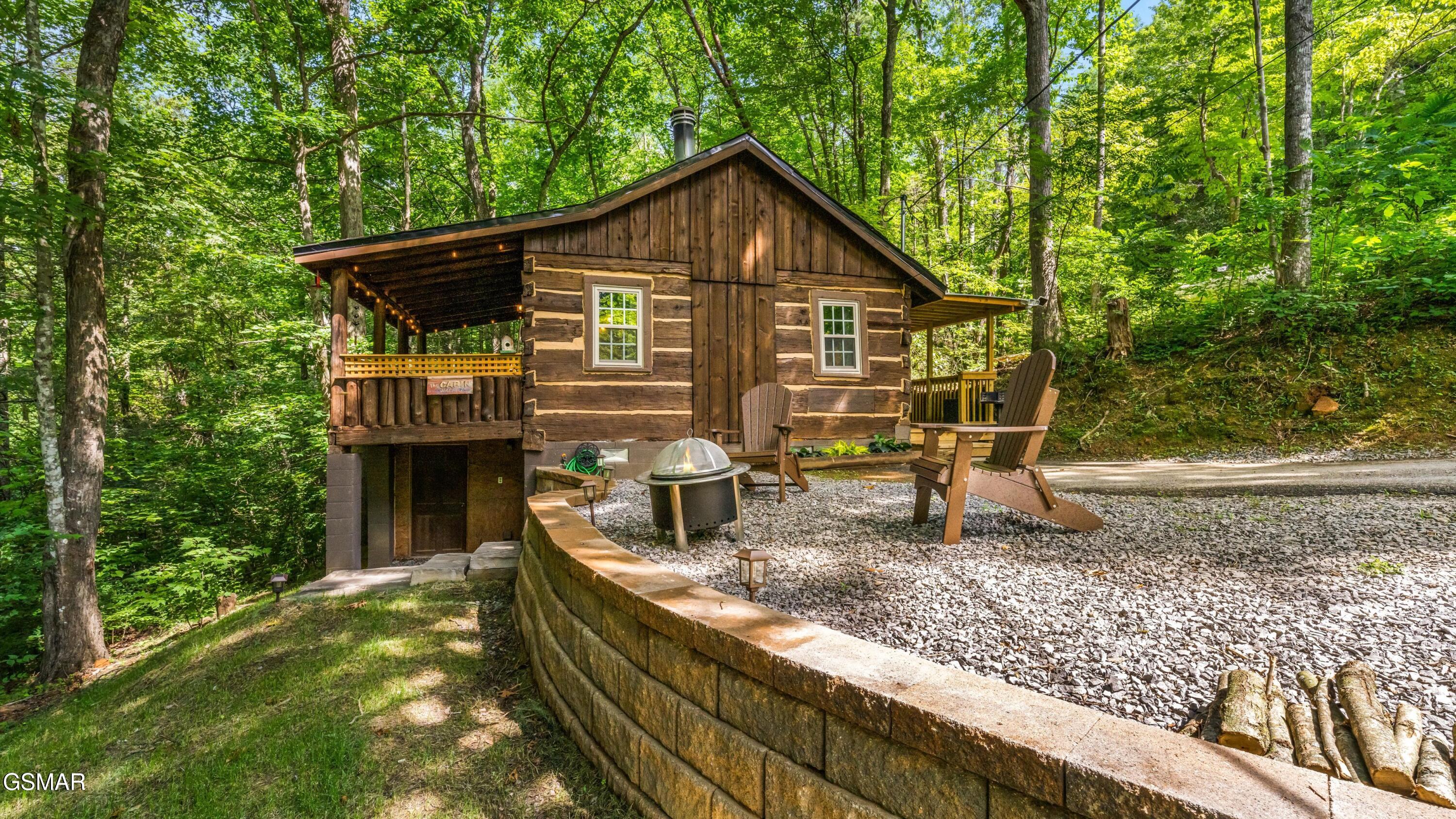 1131 Old Cartertown Road Gatlinburg TN 37738