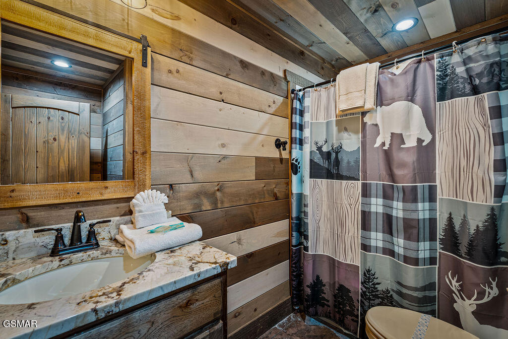 2011 Turkey Creek Way Sevierville TN 37862