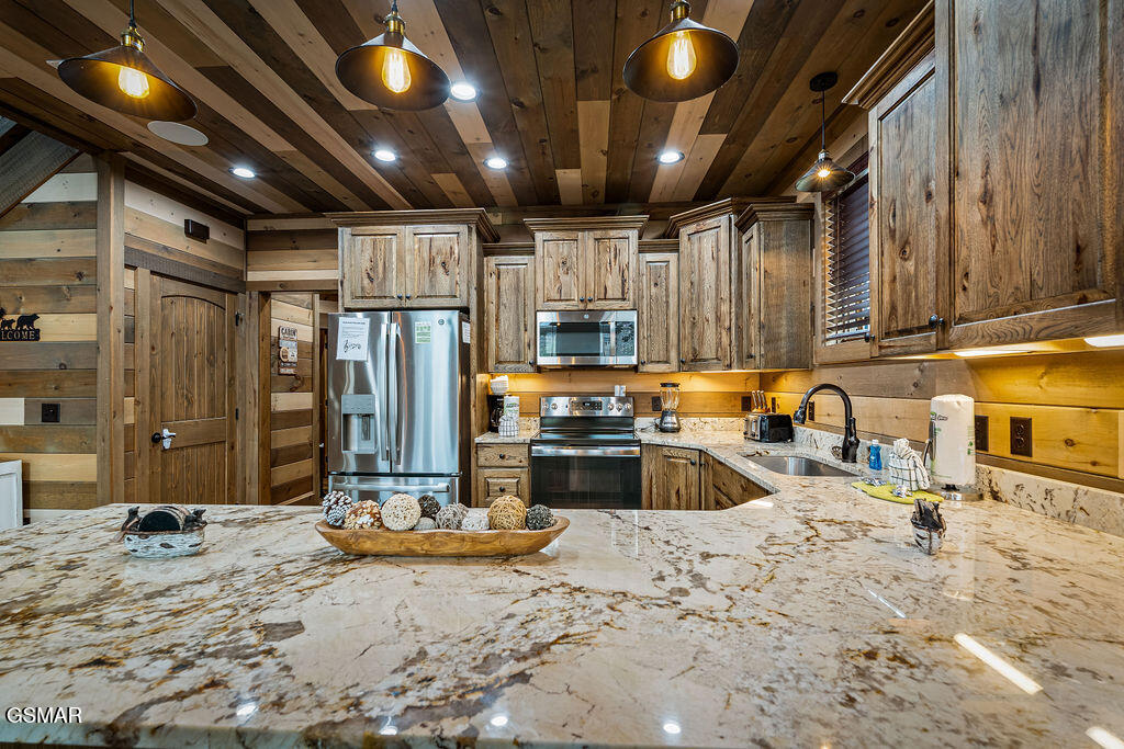 2011 Turkey Creek Way Sevierville TN 37862