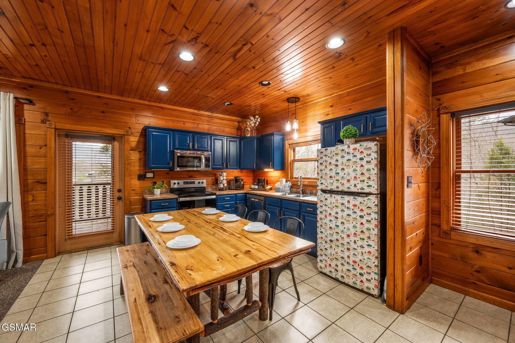 808 Great Smoky Way Gatlinburg TN 37738