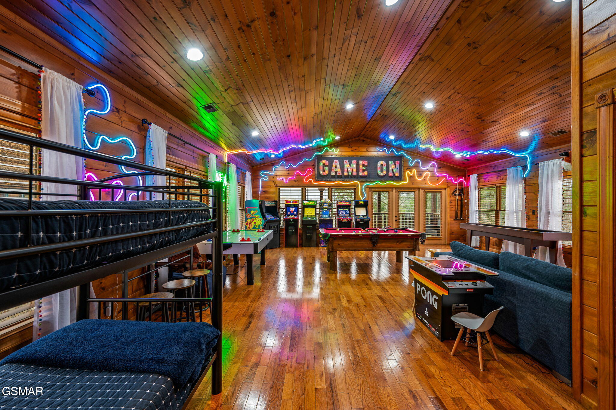 808 Great Smoky Way Gatlinburg TN 37738