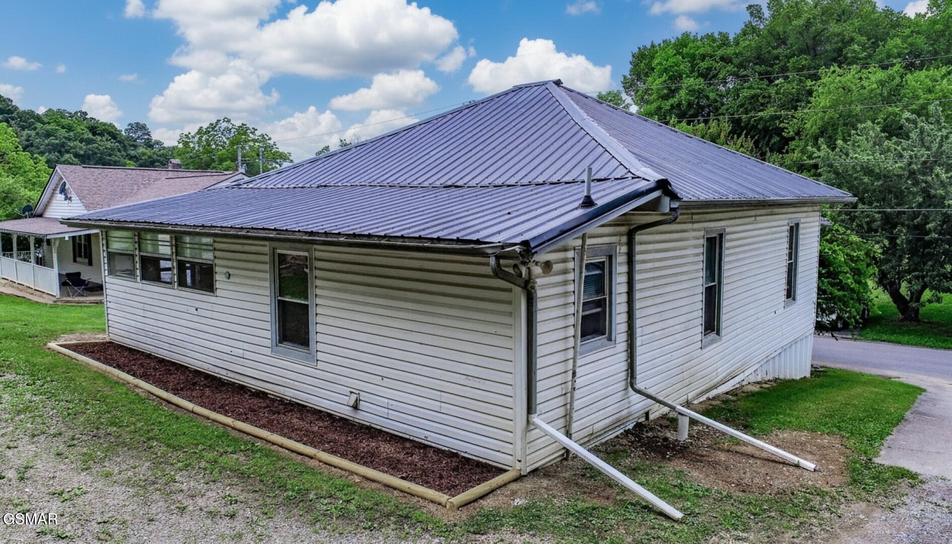 421 & 429 Duncan Street Newport TN 37821