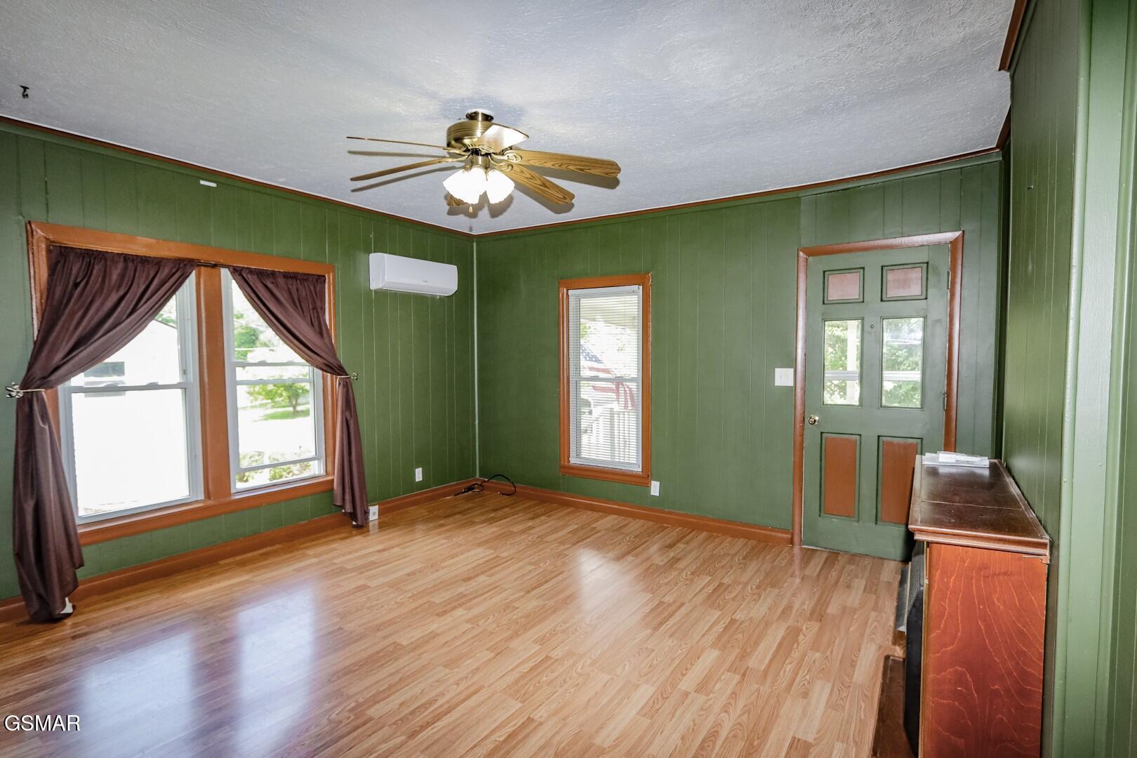 421 & 429 Duncan Street Newport TN 37821