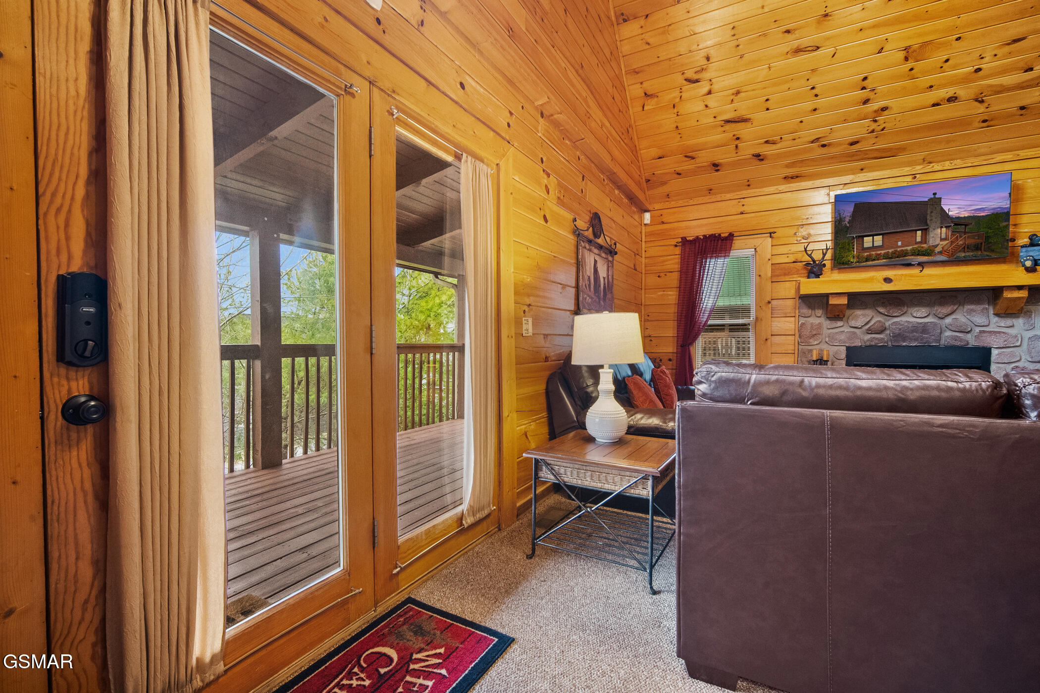 2048 Eagle Feather Drive Sevierville TN 37876