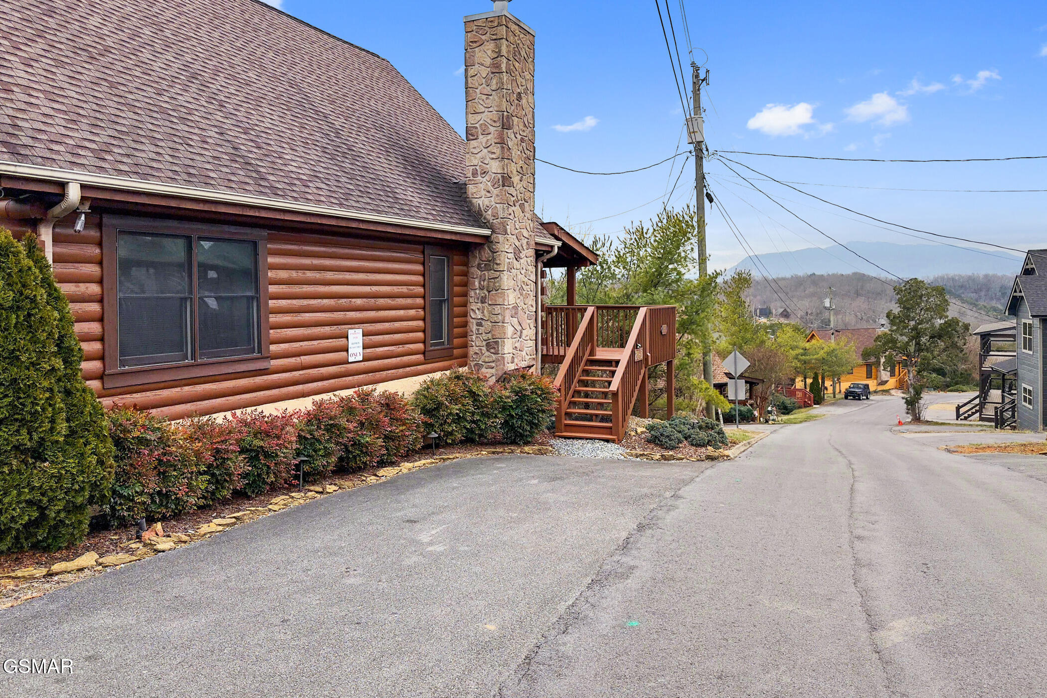 2048 Eagle Feather Drive Sevierville TN 37876
