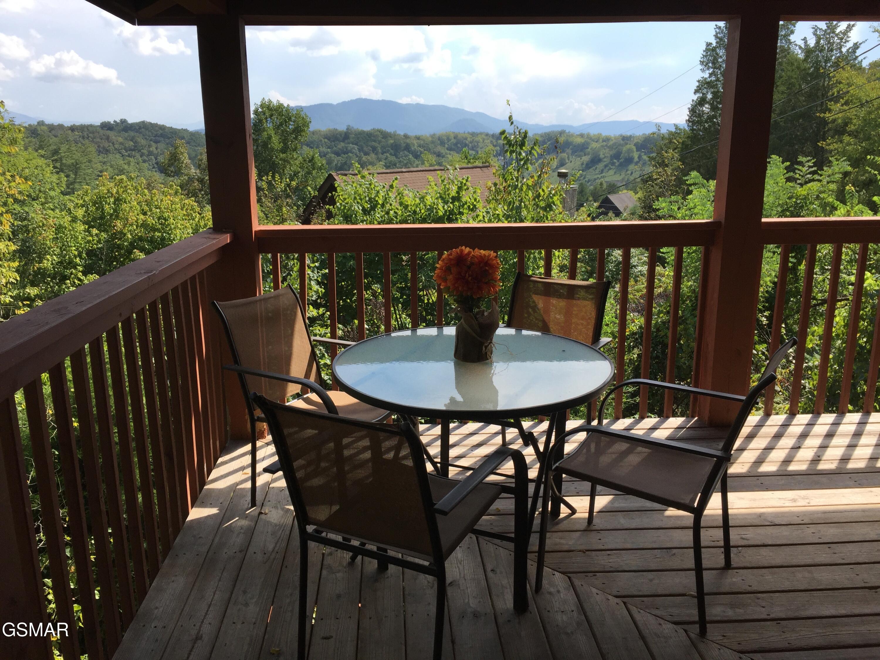 2048 Eagle Feather Drive Sevierville TN 37876