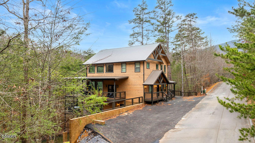 2905 Raven Fork Circle Sevierville TN 37876
