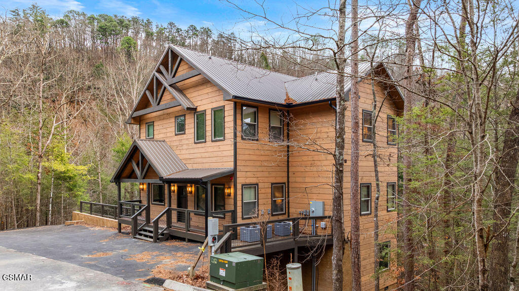 2905 Raven Fork Circle Sevierville TN 37876