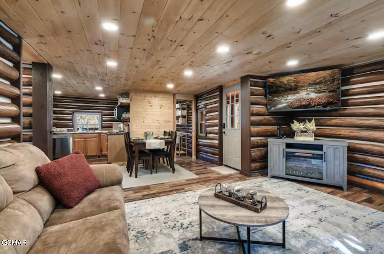 3847 Warden Branch Lane Gatlinburg TN 37738