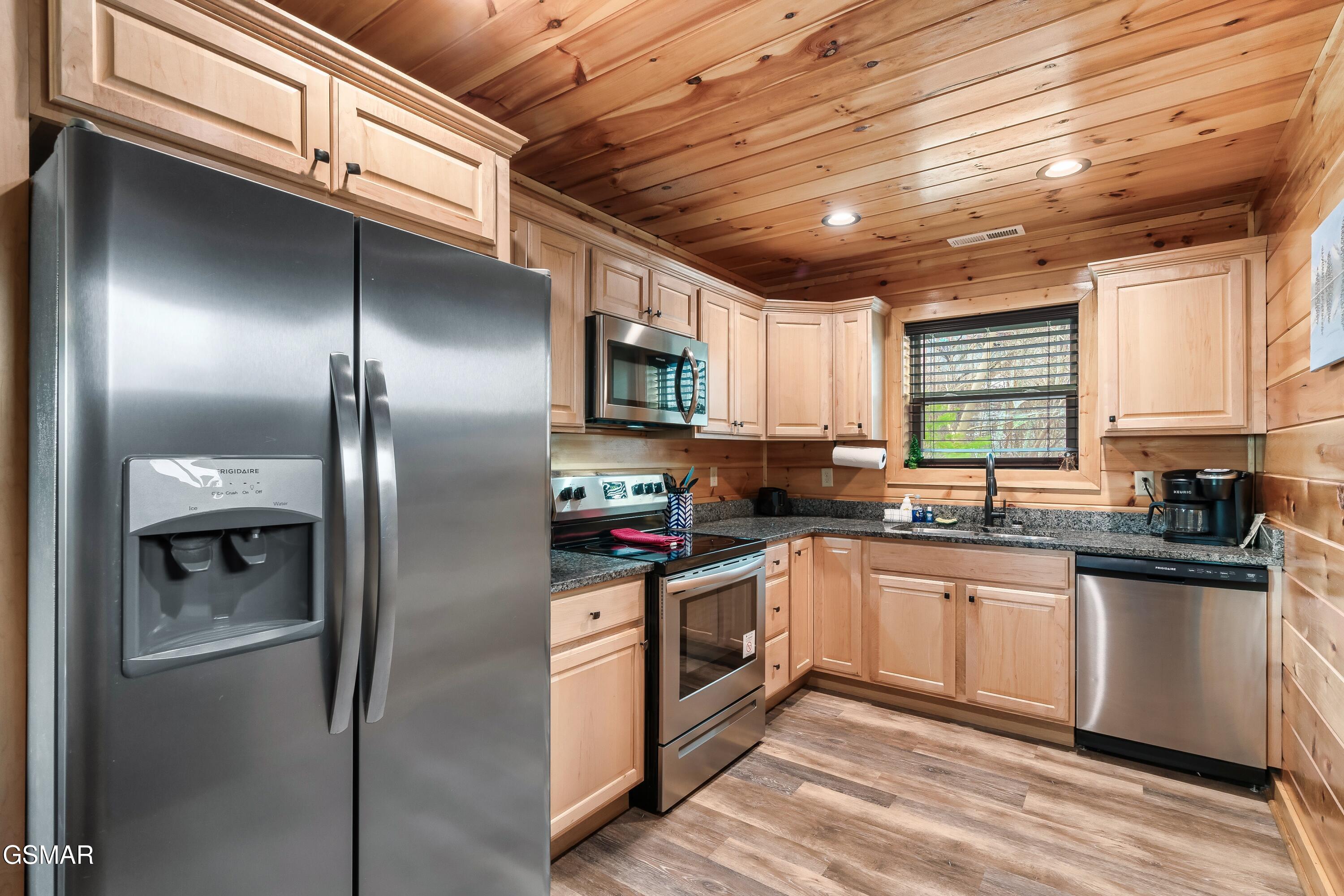 634 Wiley Oakley Drive Gatlinburg TN 37738