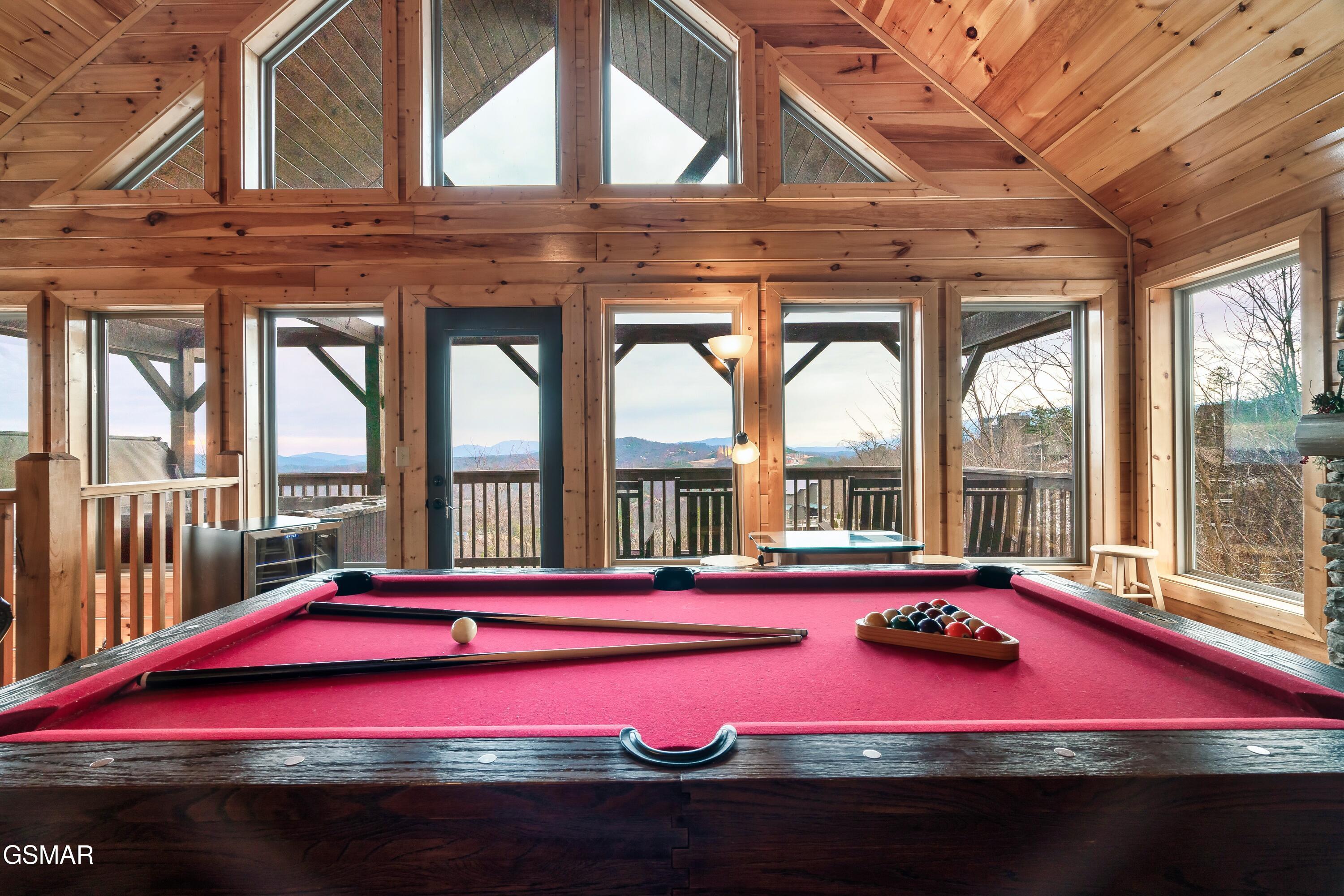 634 Wiley Oakley Drive Gatlinburg TN 37738