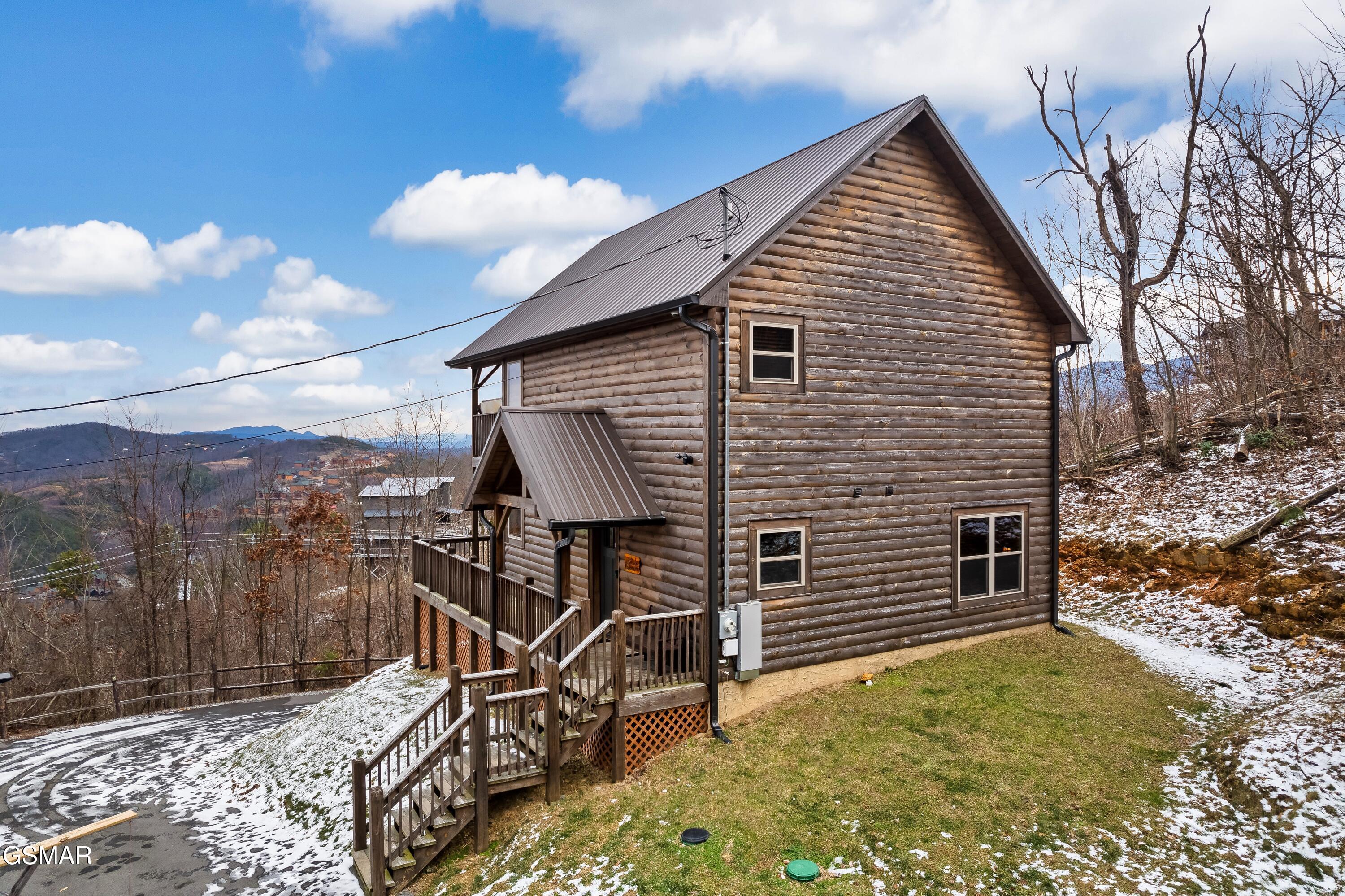 634 Wiley Oakley Drive Gatlinburg TN 37738