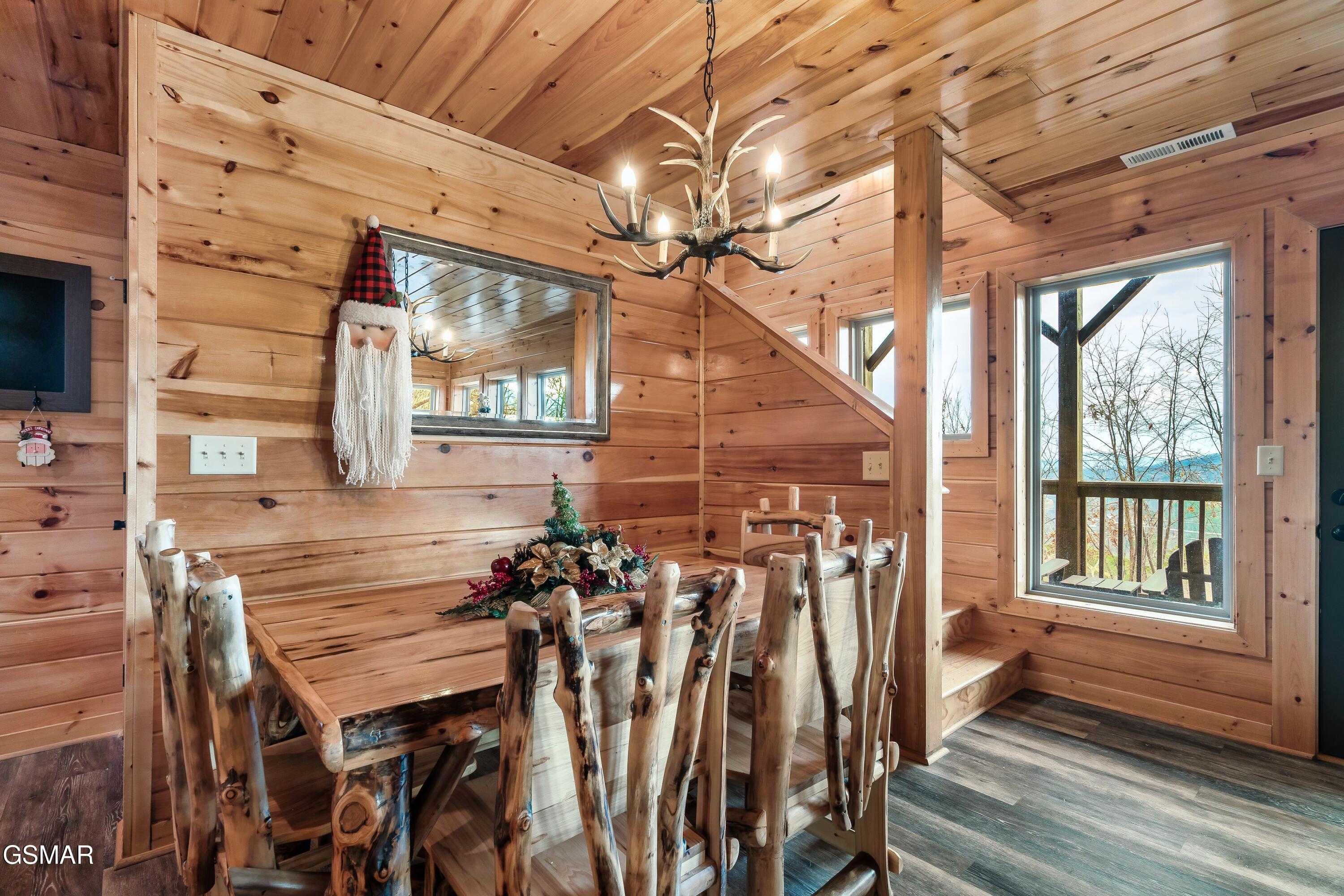 634 Wiley Oakley Drive Gatlinburg TN 37738